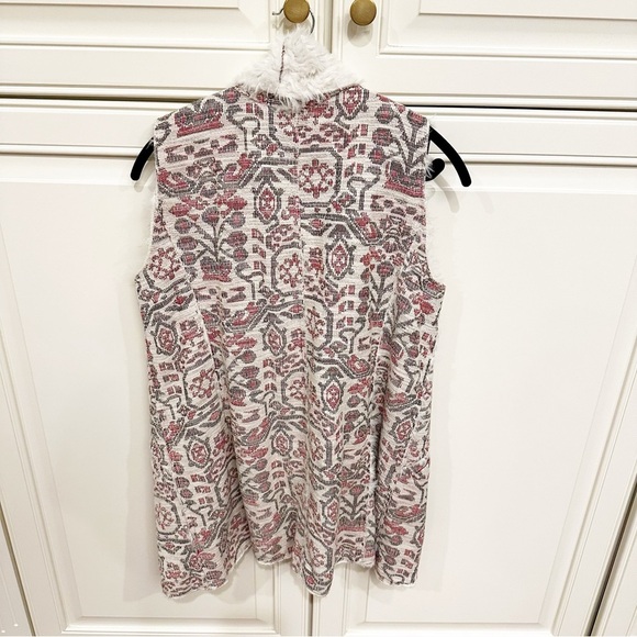 𝅺Anthropologie Hei Hei Women’s Faux Sherpa Jacquard Vest Southwestern Pattern S - Picture 10 of 10